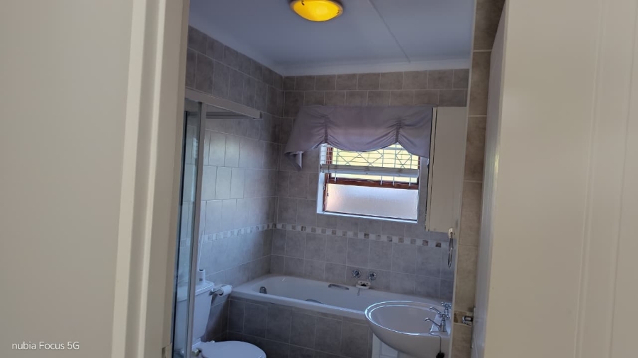 2 Bedroom Property for Sale in Ferreira Town Eastern Cape
